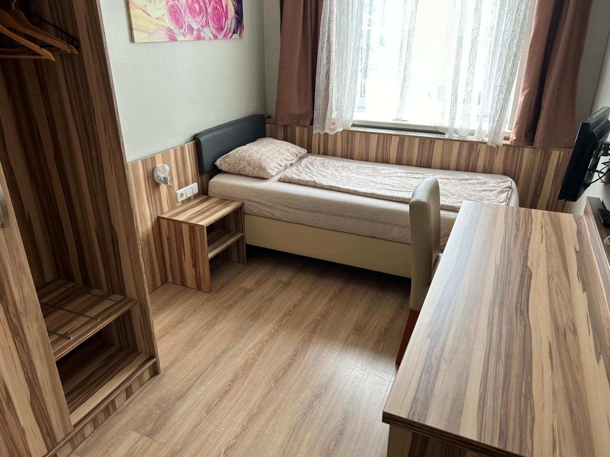 "Am Limes" Hotel Enns Εξωτερικό φωτογραφία