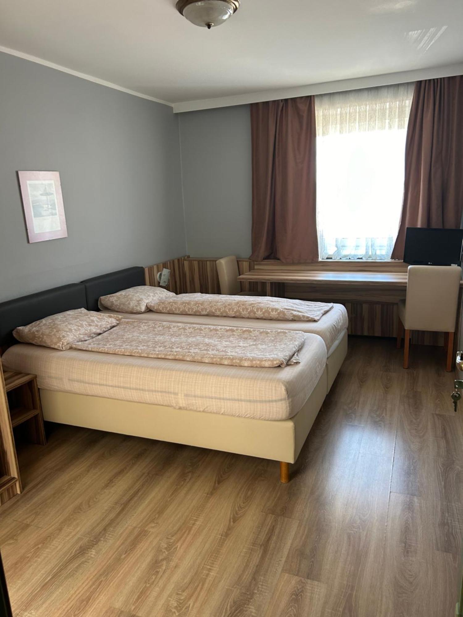 "Am Limes" Hotel Enns Εξωτερικό φωτογραφία