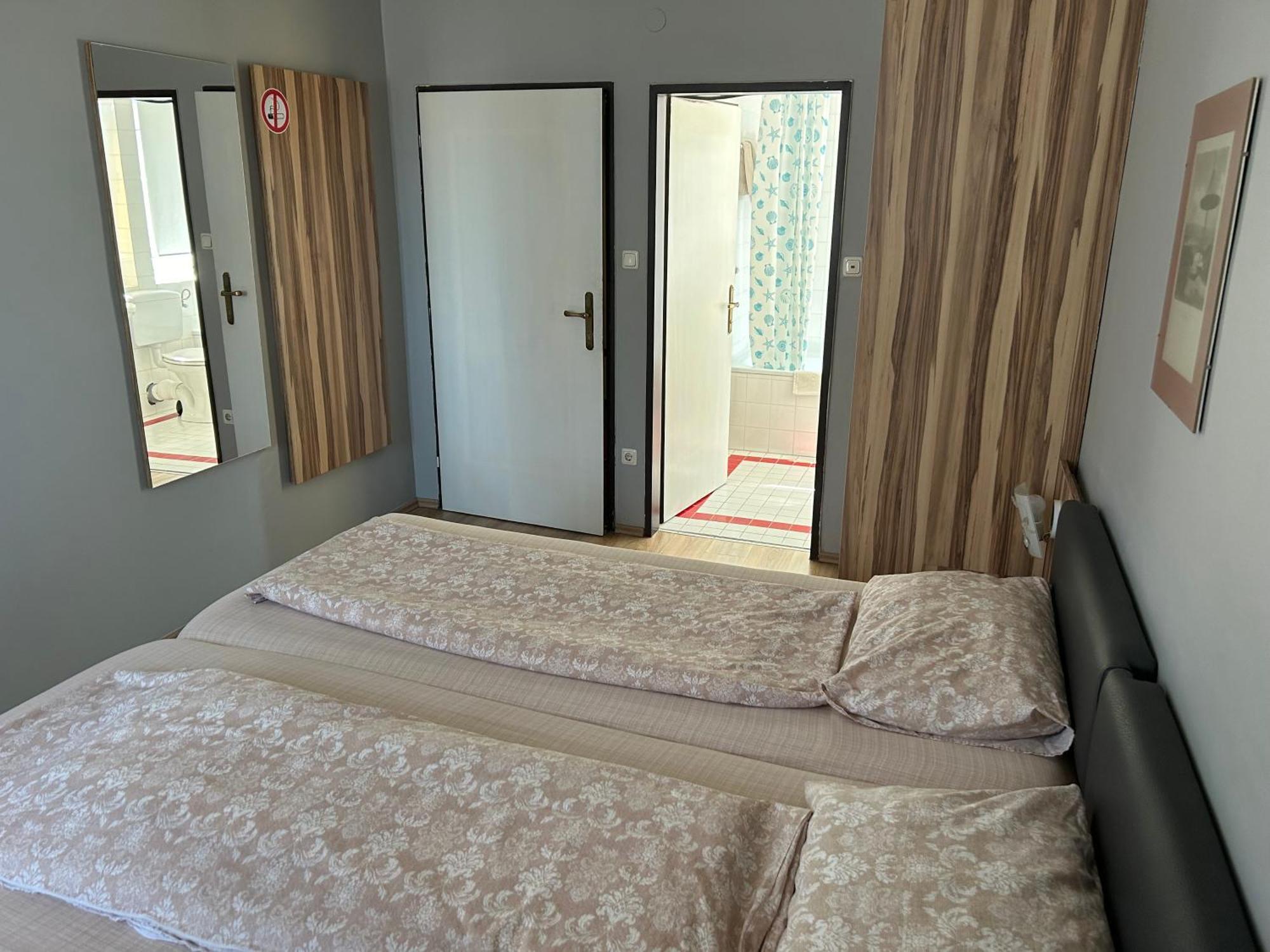 "Am Limes" Hotel Enns Εξωτερικό φωτογραφία