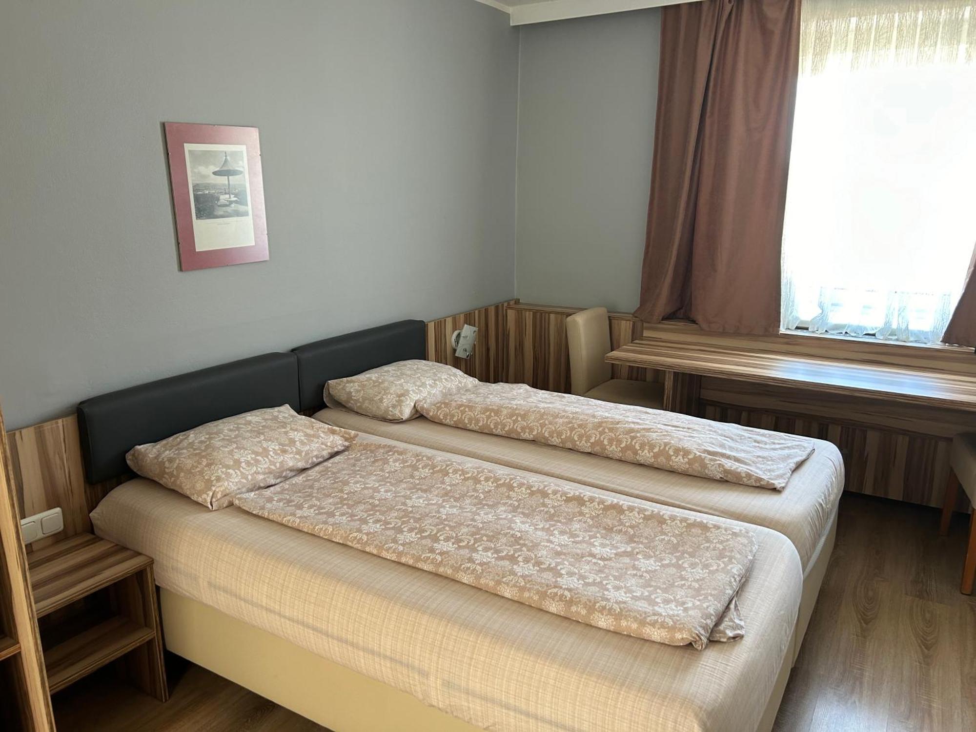 "Am Limes" Hotel Enns Εξωτερικό φωτογραφία